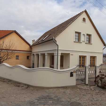 Amadeus Vendeghaz Hotell Esztergom Exteriör bild