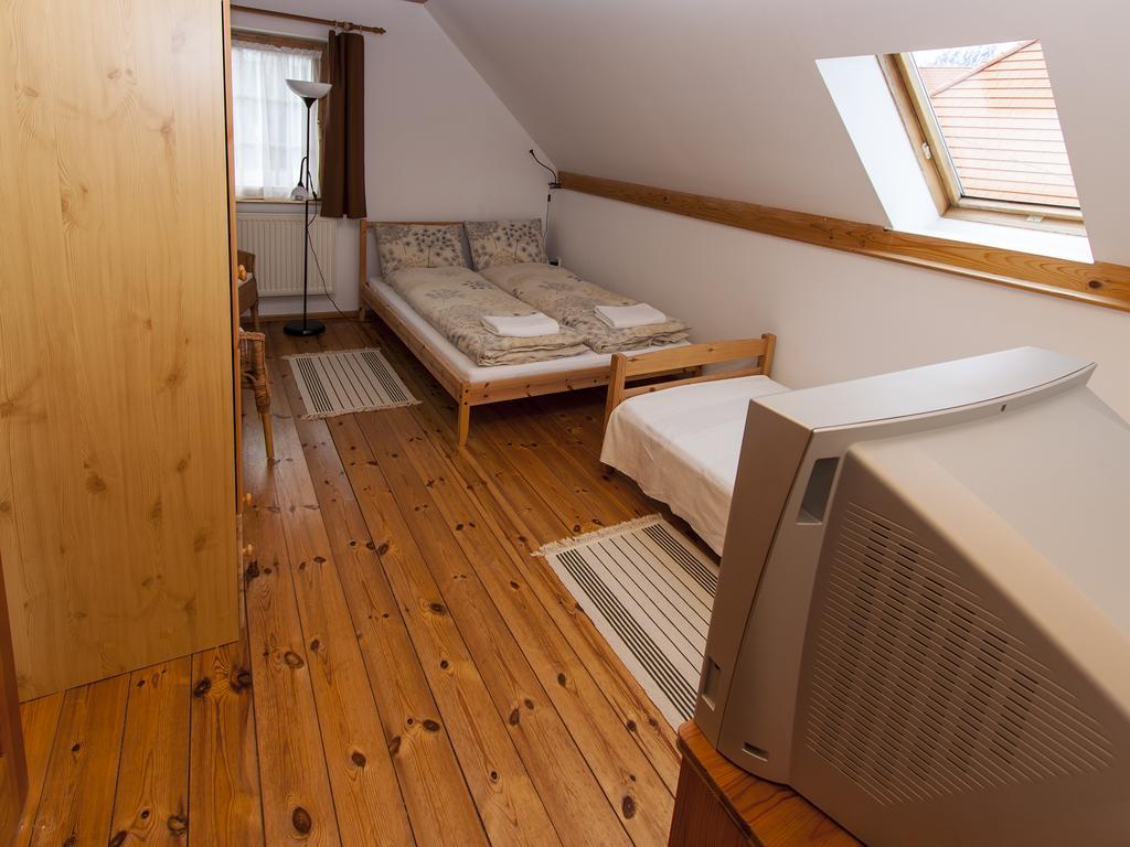 Amadeus Vendeghaz Hotell Esztergom Rum bild