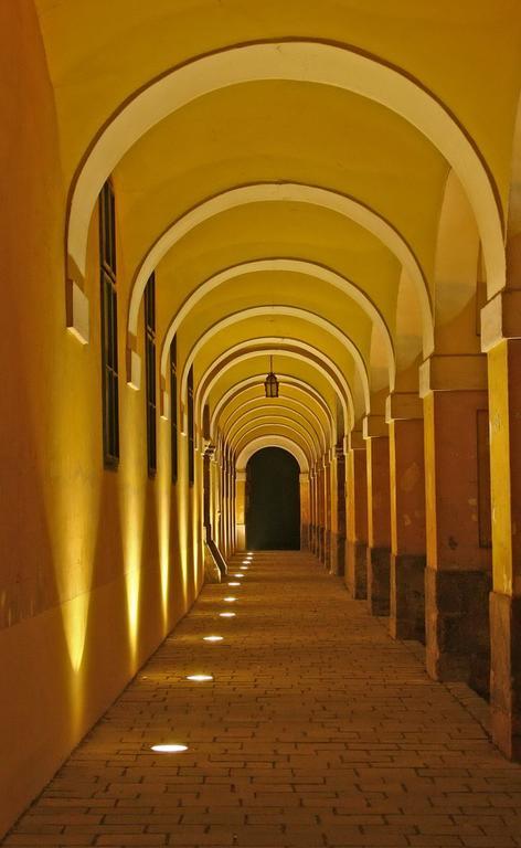 Amadeus Vendeghaz Hotell Esztergom Exteriör bild